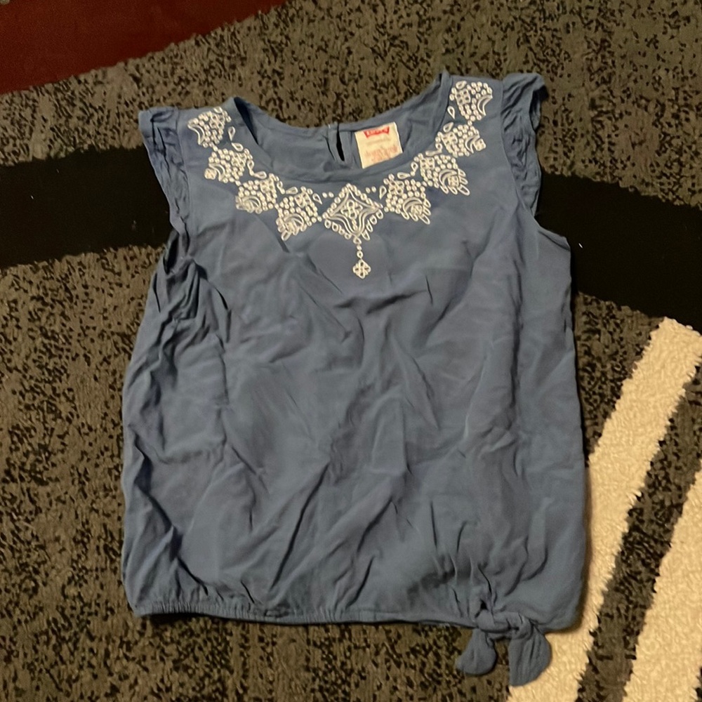 Levi shirt
